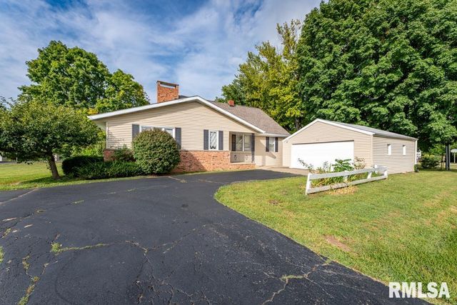 404 HIGHVIEW Road, East Peoria, IL 61611