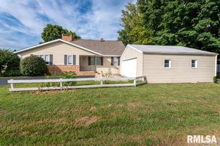 404 HIGHVIEW Road, East Peoria, IL 61611
