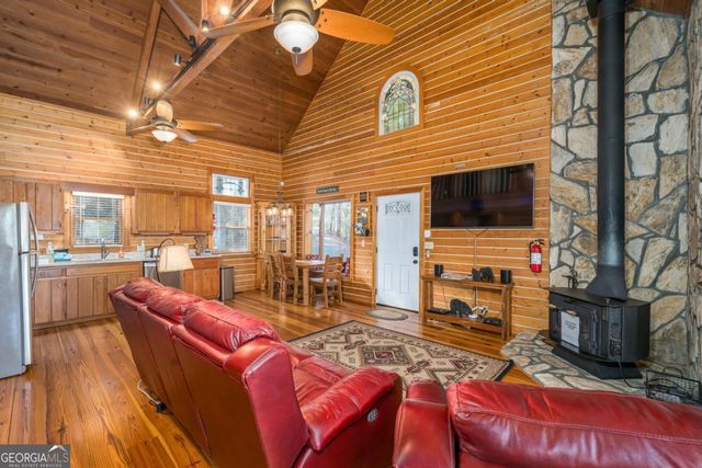 517 Ridge Road, Blue Ridge, GA 30513
