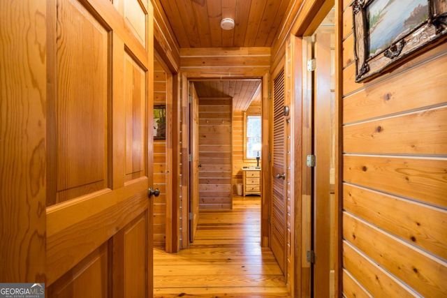 517 Ridge Road, Blue Ridge, GA 30513