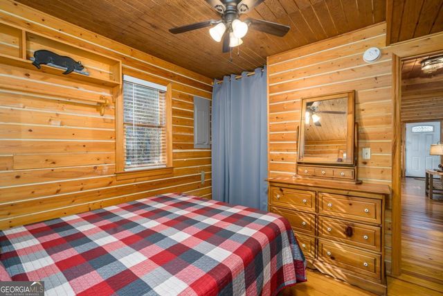 517 Ridge Road, Blue Ridge, GA 30513