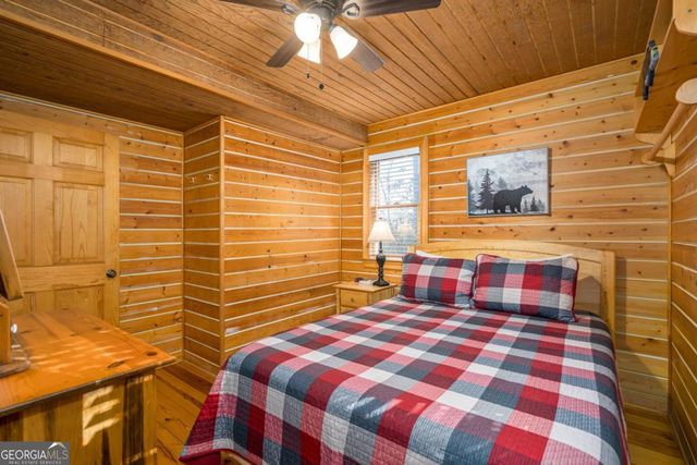 517 Ridge Road, Blue Ridge, GA 30513