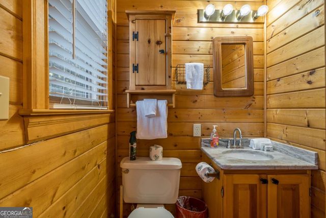 517 Ridge Road, Blue Ridge, GA 30513