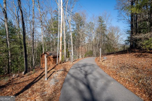 517 Ridge Road, Blue Ridge, GA 30513