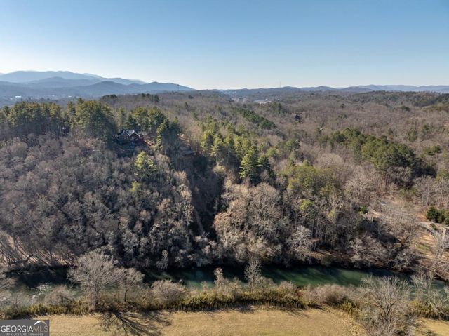 517 Ridge Road, Blue Ridge, GA 30513