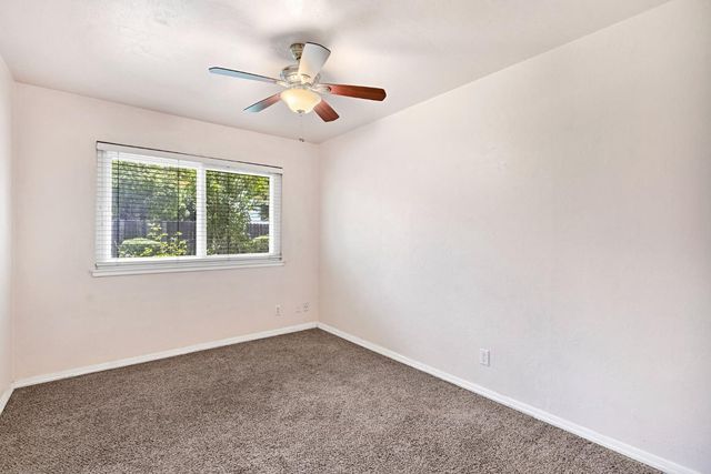 4656 N 5th Street, Fresno, CA 93726