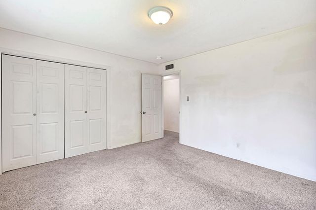 4656 N 5th Street, Fresno, CA 93726