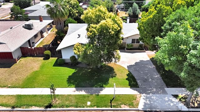 4656 N 5th Street, Fresno, CA 93726