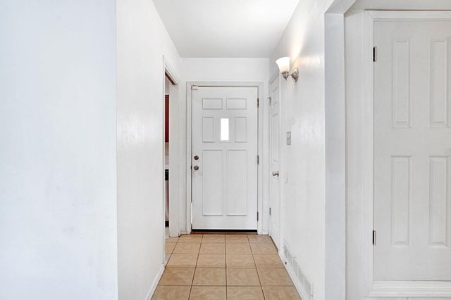 4656 N 5th Street, Fresno, CA 93726