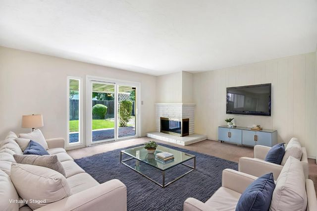 4656 N 5th Street, Fresno, CA 93726
