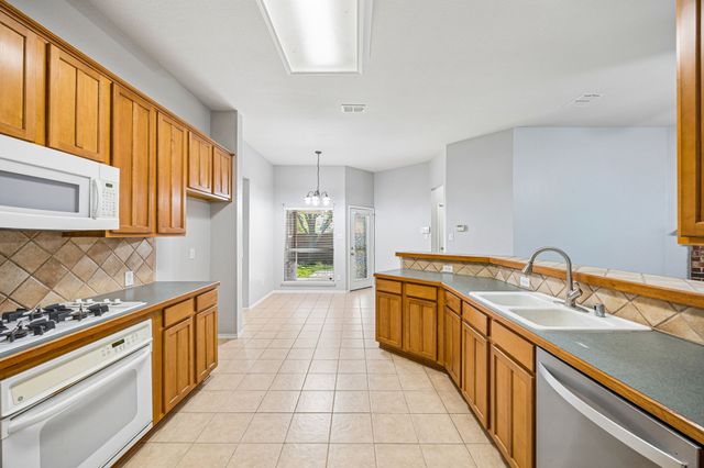 11361 Clover Knoll Drive, Frisco, TX 75035