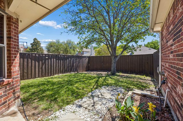 11361 Clover Knoll Drive, Frisco, TX 75035