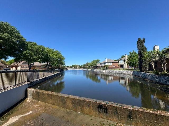 11361 Clover Knoll Drive, Frisco, TX 75035