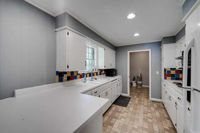 4400 Arlington Drive, North Little Rock, AR 72116