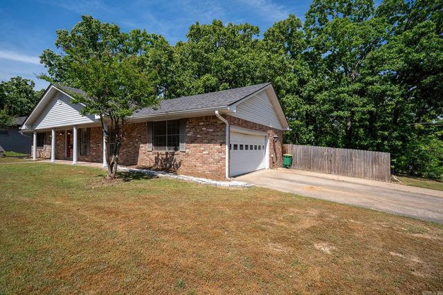 4400 Arlington Drive, North Little Rock, AR 72116