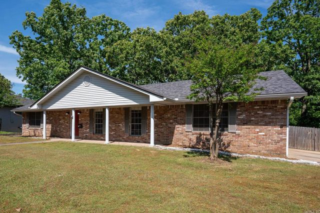 4400 Arlington Drive, North Little Rock, AR 72116
