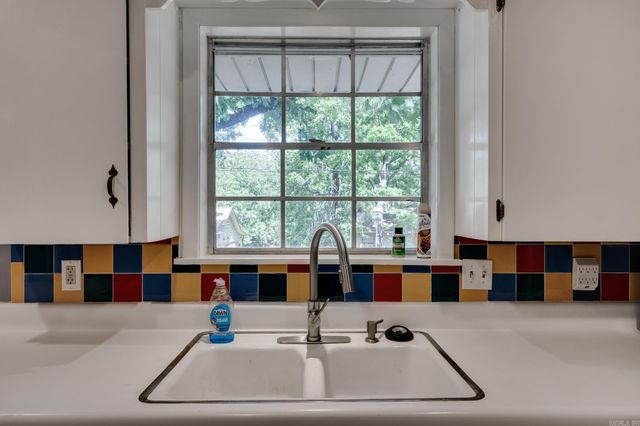 4400 Arlington Drive, North Little Rock, AR 72116