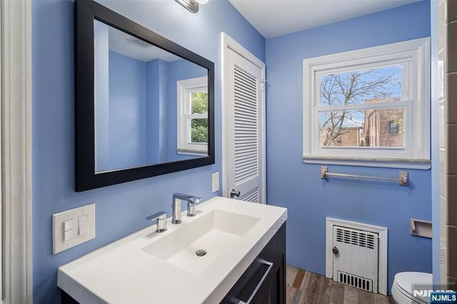 23 Tiffany Place, Irvington, NJ 07111