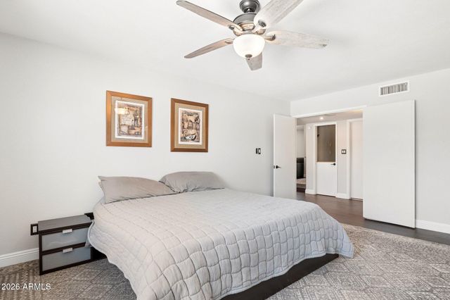 4242 E SHEENA Drive, Phoenix, AZ 85032