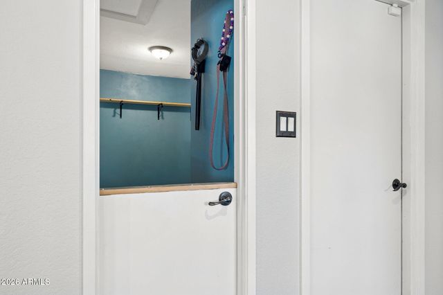 4242 E SHEENA Drive, Phoenix, AZ 85032