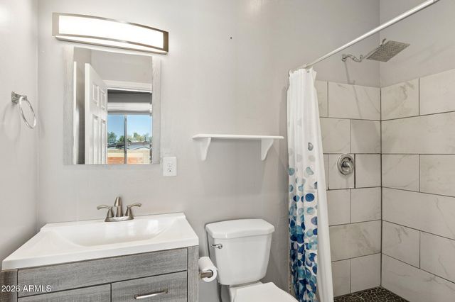 4242 E SHEENA Drive, Phoenix, AZ 85032