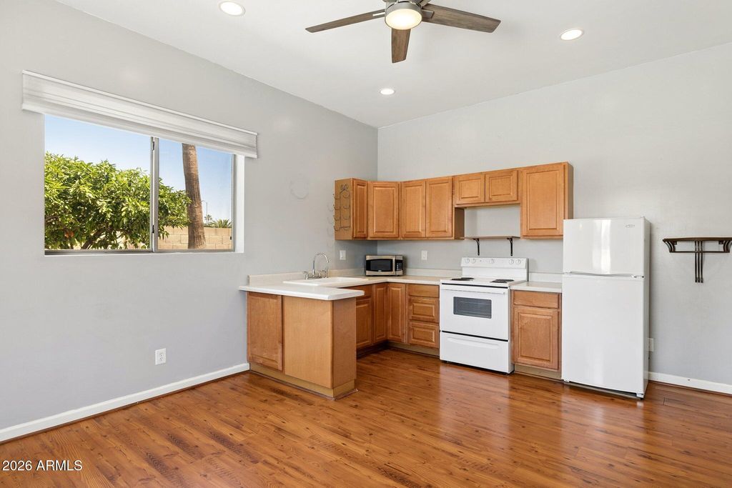 Image 30 of property listing at 4242 E SHEENA Drive, Phoenix, AZ 85032