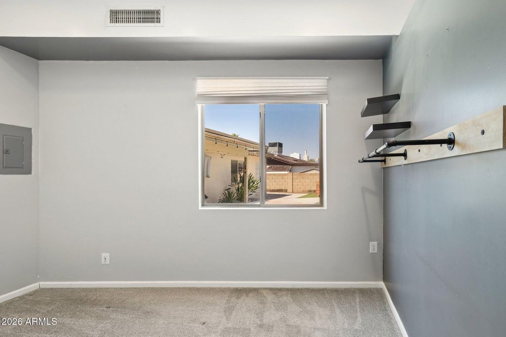 Image 33 of property listing at 4242 E SHEENA Drive, Phoenix, AZ 85032