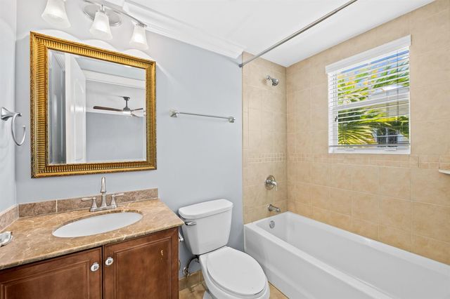 630 SE 15th Street 5, Fort Lauderdale, FL 33316
