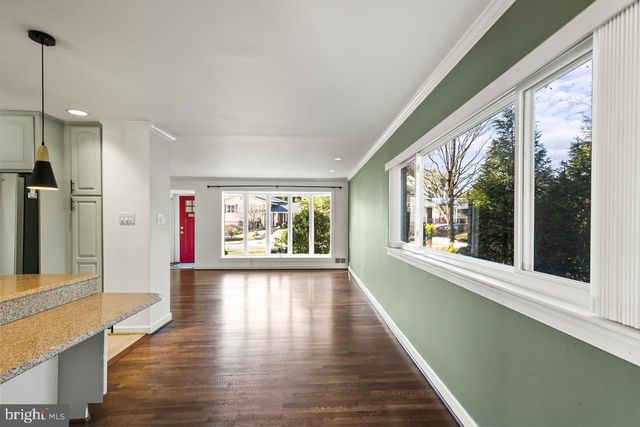 6313 TONE DR, Bethesda, MD 20817