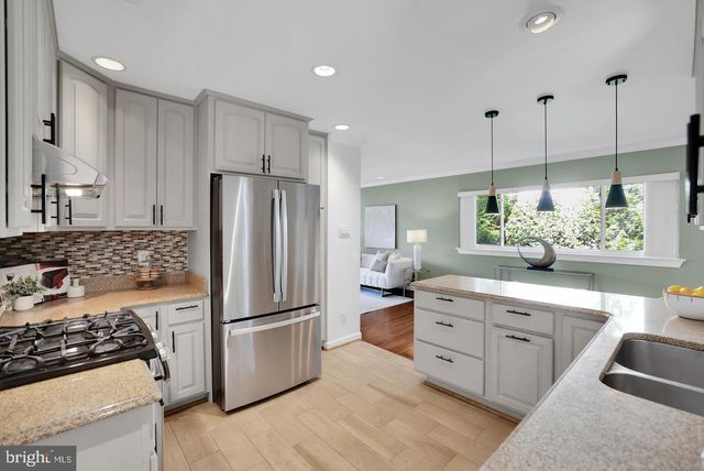 6313 TONE DR, Bethesda, MD 20817