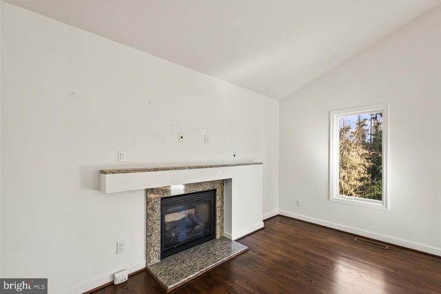 6313 TONE DR, Bethesda, MD 20817