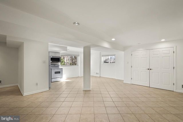 6313 TONE DR, Bethesda, MD 20817