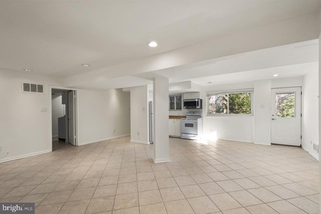 6313 TONE DR, Bethesda, MD 20817