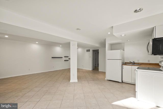 6313 TONE DR, Bethesda, MD 20817