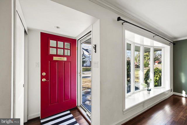 6313 TONE DR, Bethesda, MD 20817