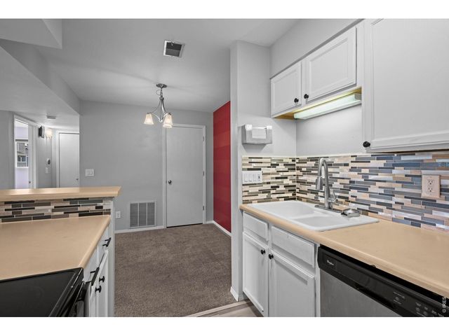 4682 White Rock Cir 9, Boulder, CO 80301