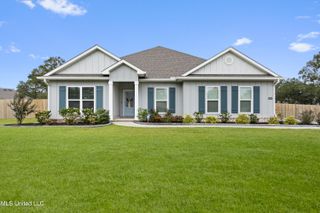 19080 Harrington Circle, Biloxi, MS 39532