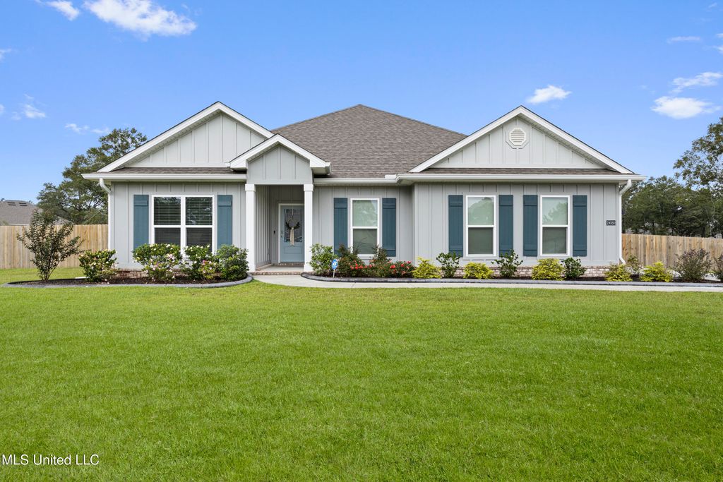 19080 Harrington Circle, Biloxi, MS 39532