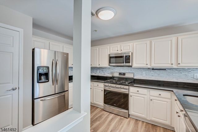 1092 Shadowlawn Dr, Green Brook Twp., NJ 08812