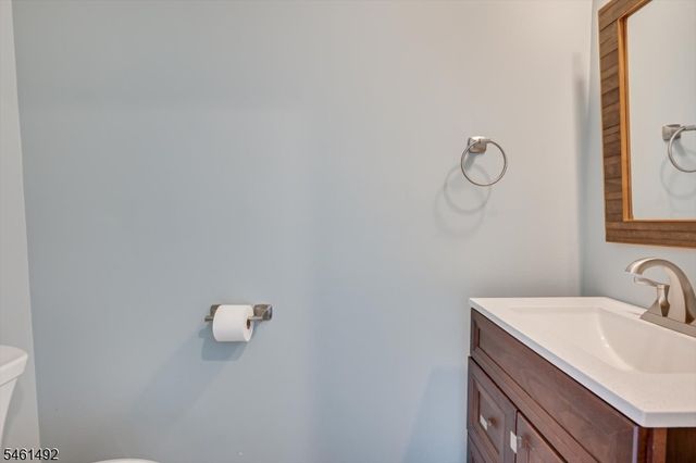 1092 Shadowlawn Dr, Green Brook Twp., NJ 08812