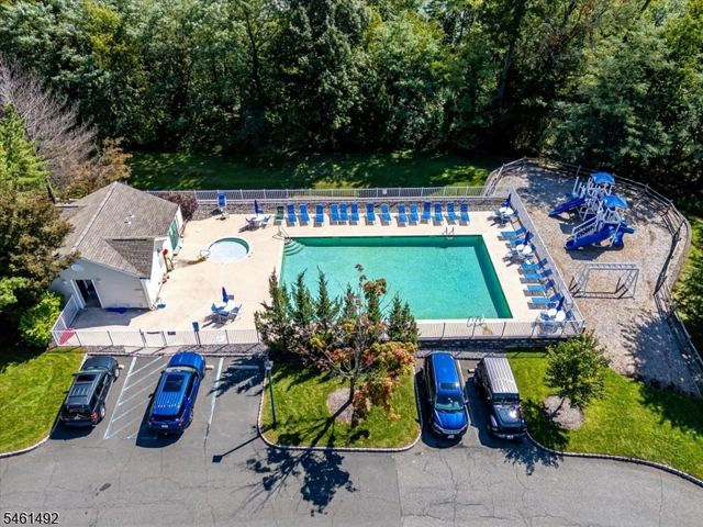 1092 Shadowlawn Dr, Green Brook Twp., NJ 08812