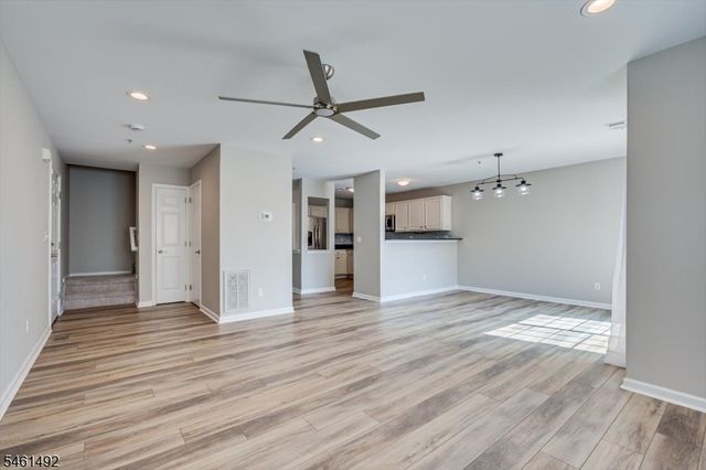 1092 Shadowlawn Dr, Green Brook Twp., NJ 08812