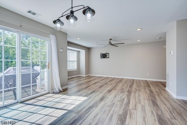 1092 Shadowlawn Dr, Green Brook Twp., NJ 08812