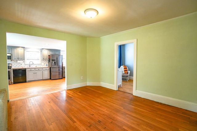 170 Hopedale St, Hopedale, MA 01747