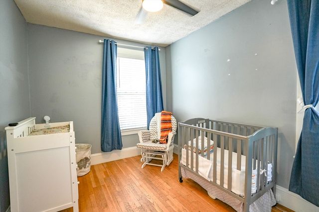 170 Hopedale St, Hopedale, MA 01747