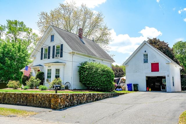 170 Hopedale St, Hopedale, MA 01747