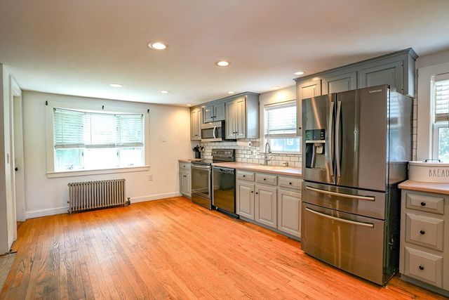 170 Hopedale St, Hopedale, MA 01747