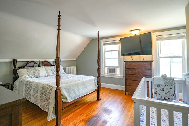 170 Hopedale St, Hopedale, MA 01747