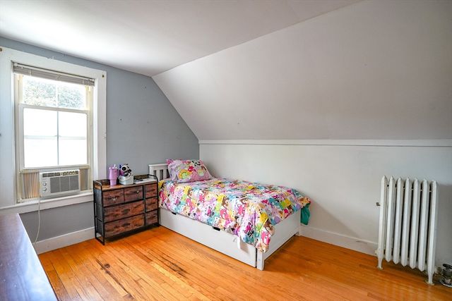 170 Hopedale St, Hopedale, MA 01747