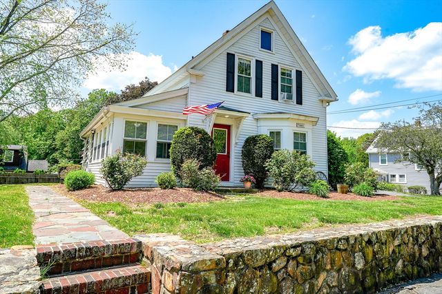 170 Hopedale St, Hopedale, MA 01747